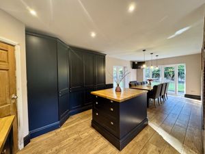 Photo 11- click for photo gallery